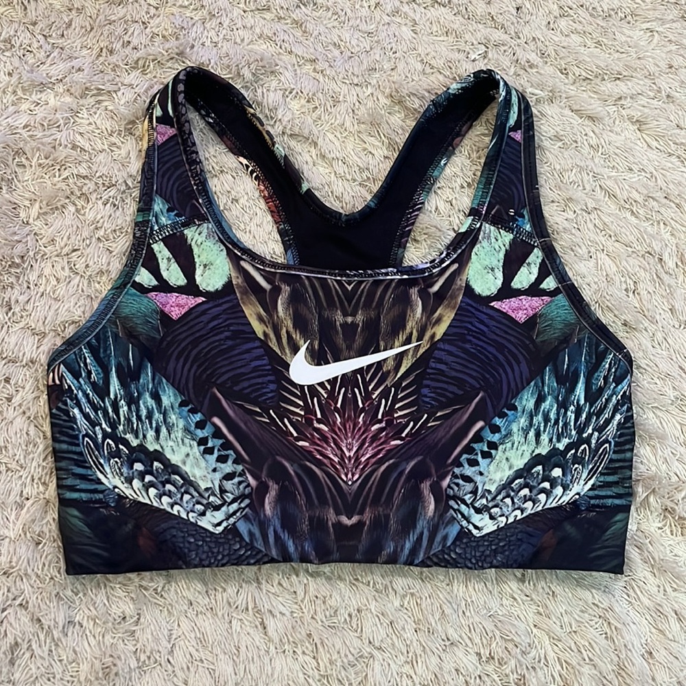 nike sports bra
